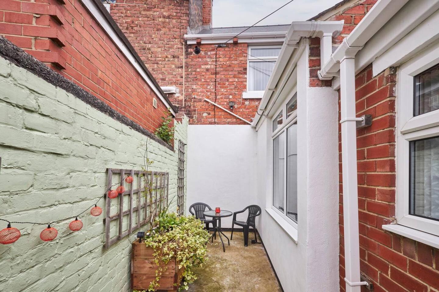 Pass The Keys Modern Home In A Seaside Town Seaham Bagian luar foto